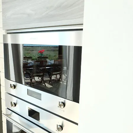 Apartment Beachfront Diamond - Fiumicino Airport *