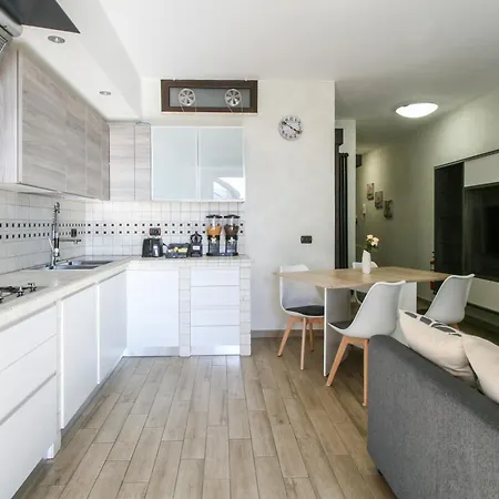 Apartment Beachfront Diamond - Fiumicino Airport Fiumicino